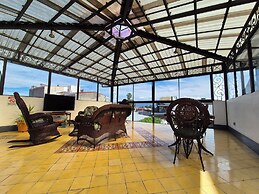 Santo Tomas Hotel