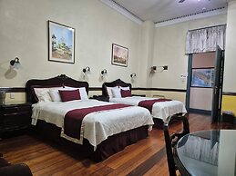 Santo Tomas Hotel