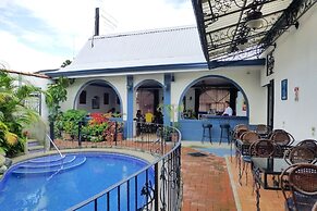 Santo Tomas Hotel