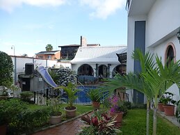 Santo Tomas Hotel