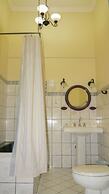 Santo Tomas Hotel