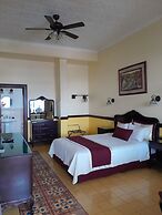 Santo Tomas Hotel