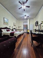 Santo Tomas Hotel