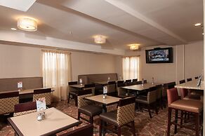 Holiday Inn Express Vernon - Manchester by IHG