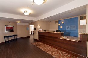 Holiday Inn Express Vernon - Manchester by IHG