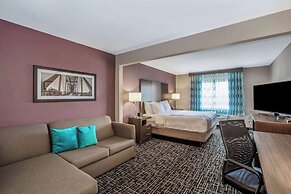 La Quinta Inn & Suites by Wyndham Fayetteville