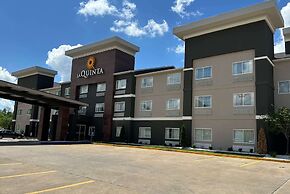 La Quinta Inn & Suites by Wyndham Fayetteville