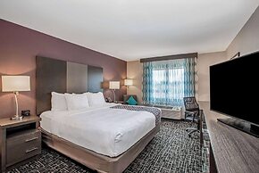 La Quinta Inn & Suites by Wyndham Fayetteville