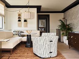 Faraway Martha's Vineyard