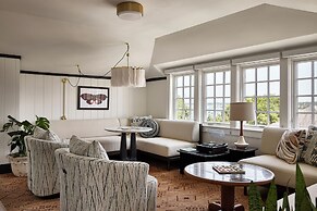 Faraway Martha's Vineyard