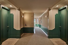 Faraway Martha's Vineyard