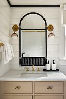 Faraway Martha's Vineyard