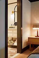 Faraway Martha's Vineyard