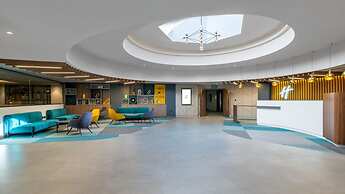 Holiday Inn London Gatwick - Worth by IHG