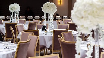 Holiday Inn London Gatwick - Worth by IHG