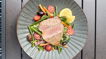 Holiday Inn London Gatwick - Worth by IHG