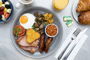 Holiday Inn London Gatwick - Worth by IHG