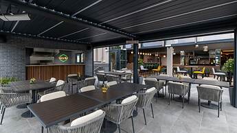 Holiday Inn London Gatwick - Worth by IHG