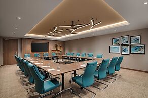 Holiday Inn London Gatwick - Worth by IHG