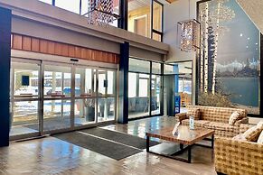 Ramada by Wyndham Whitecourt