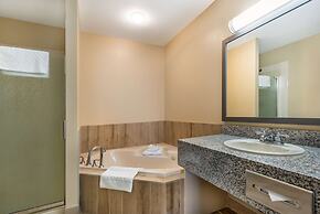 Best Western Strathmore Inn