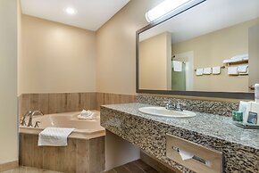 Best Western Strathmore Inn