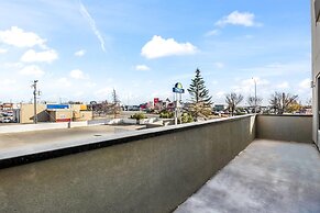 Days Inn by Wyndham Airdrie