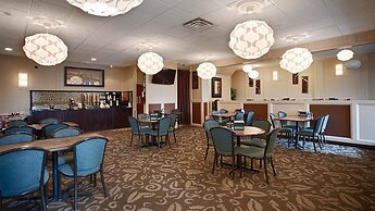 Days Inn by Wyndham Airdrie