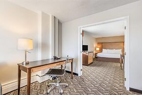 Days Inn by Wyndham Airdrie
