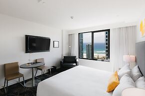 voco Gold Coast by IHG