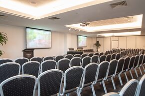 voco Gold Coast by IHG