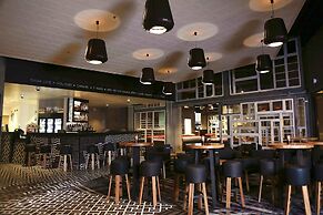 voco Gold Coast by IHG