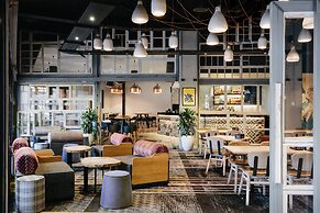 voco Gold Coast by IHG