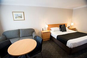 Best Western Plus All Settlers Motor Inn