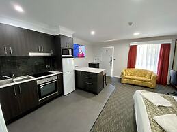 Best Western Plus All Settlers Motor Inn