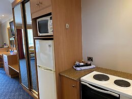 Best Western Plus All Settlers Motor Inn