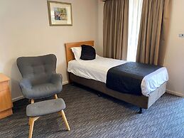 Best Western Plus All Settlers Motor Inn