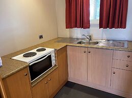 Best Western Plus All Settlers Motor Inn