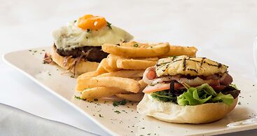 Best Western Plus All Settlers Motor Inn