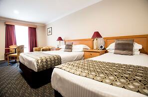 Best Western Plus All Settlers Motor Inn