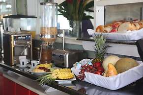 Marigot Beach Club and Dive Resort