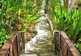 Marigot Beach Club and Dive Resort
