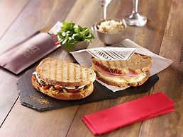 ibis Paris Gennevilliers