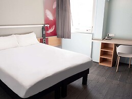 ibis Paris Gennevilliers