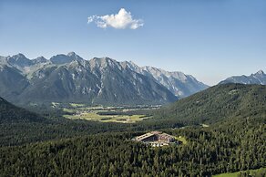 Interalpen-Hotel Tyrol GmbH