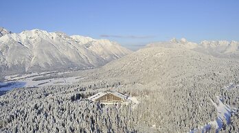 Interalpen-Hotel Tyrol GmbH
