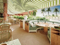 Monte Carlo Beach