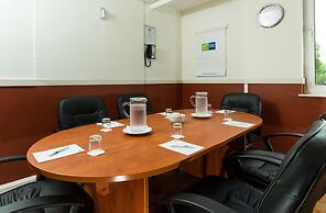 Holiday Inn Express Burton Upon Trent by IHG