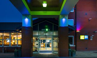 Holiday Inn Express Burton Upon Trent by IHG