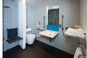 Holiday Inn Express Burton Upon Trent by IHG